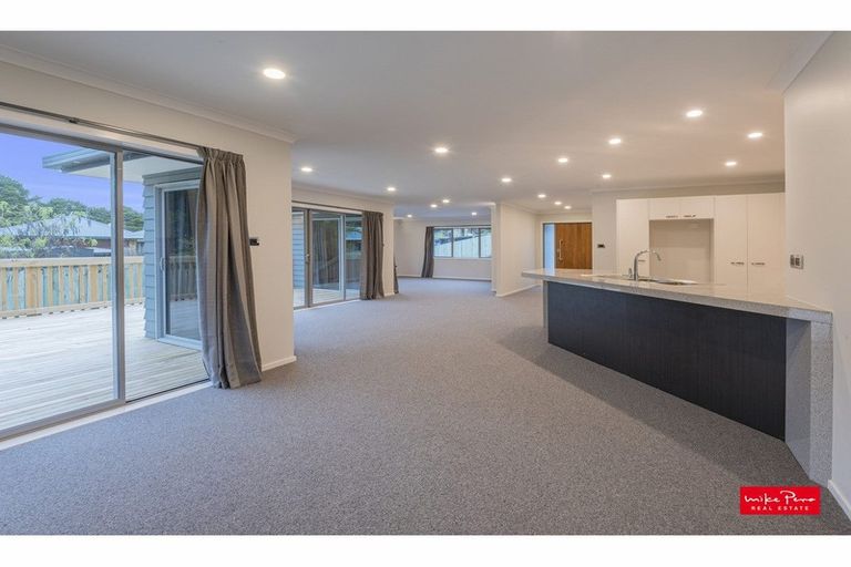Photo of property in 17 Daviot Place, Te Kamo, Whangarei, 0112