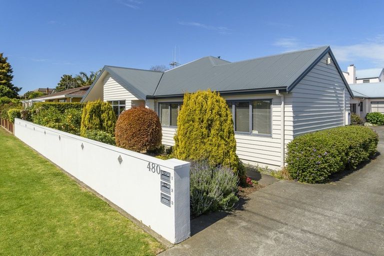 Photo of property in 480a Devonport Road, Tauranga South, Tauranga, 3112