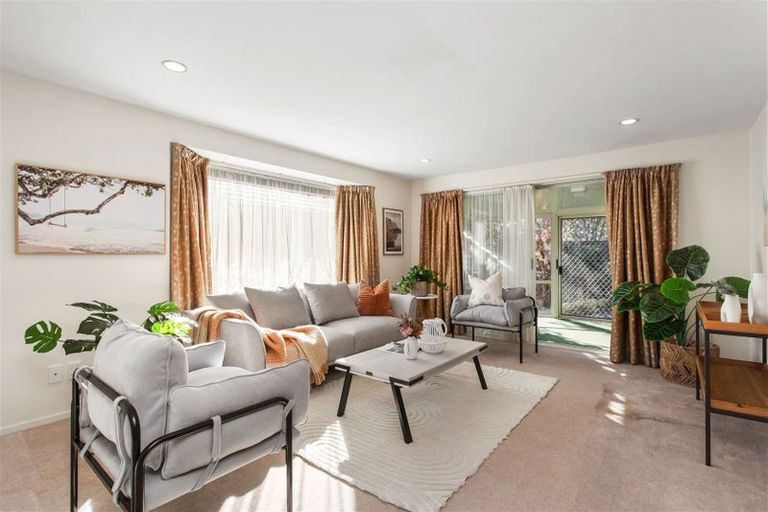 Photo of property in 1 Ashmore Lane, Strowan, Christchurch, 8052