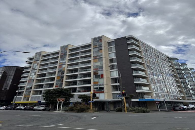 Photo of property in Monument Apartments, 3d/245 Wakefield Street, Te Aro, Wellington, 6011