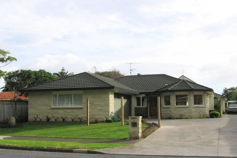 Photo of property in 31a Rosebank Grove, Waikanae, 5036