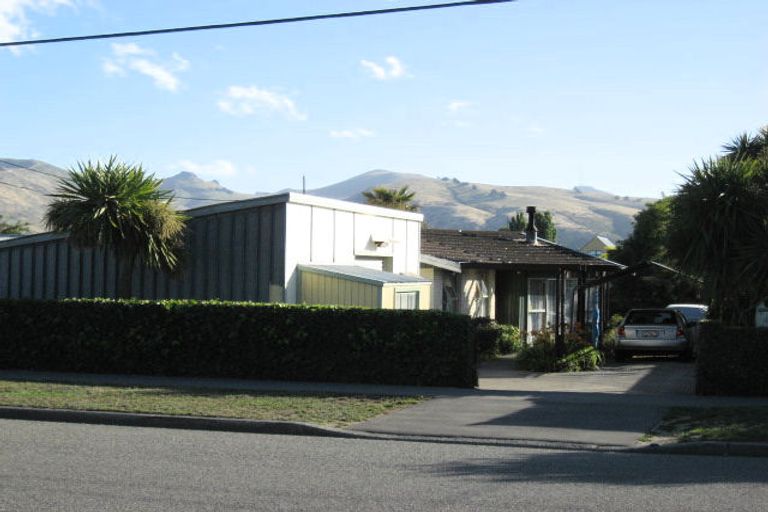 Photo of property in 43 Maces Road, Bromley, Christchurch, 8062