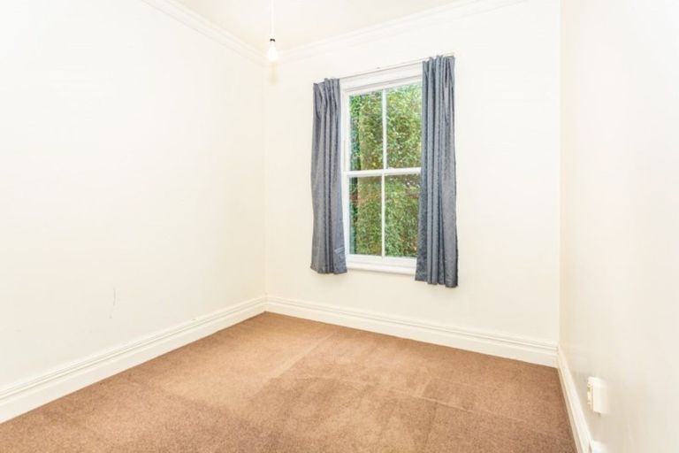 Photo of property in 16a Aikmans Road, Merivale, Christchurch, 8014