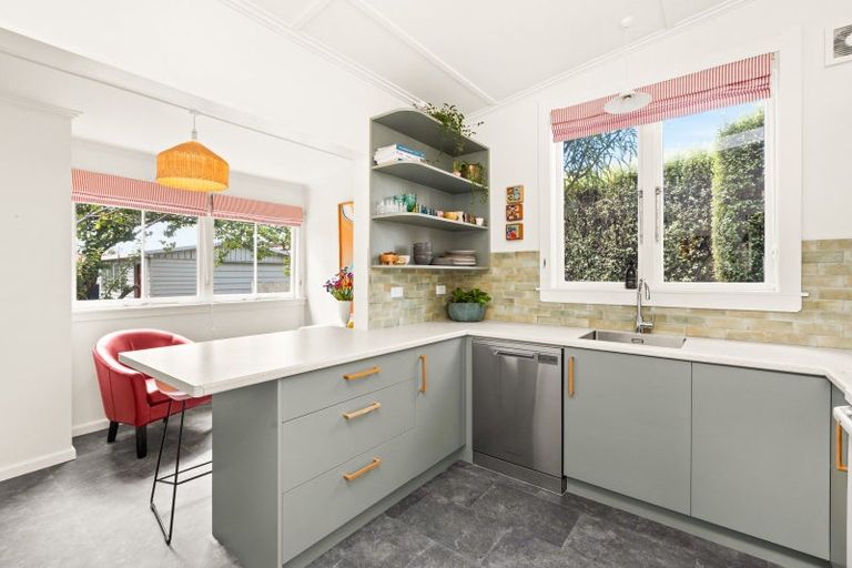 Photo of property in 913 Fitzroy Avenue, Mahora, Hastings, 4120