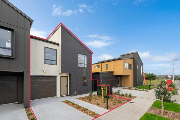 Photo of property in 34 Waka Moana Drive, Hobsonville, Auckland, 0616