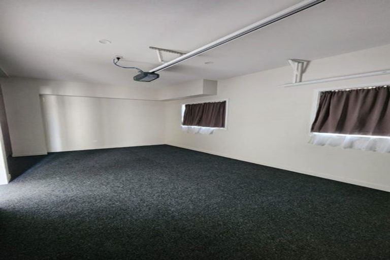 Photo of property in 128b Hutchinsons Road, Bucklands Beach, Auckland, 2014