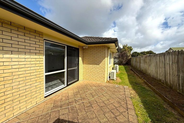 Photo of property in 7 Montilla Place, Manurewa, Auckland, 2102