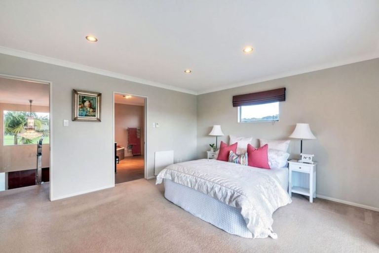 Photo of property in 270 Schnapper Rock Road, Schnapper Rock, Auckland, 0632