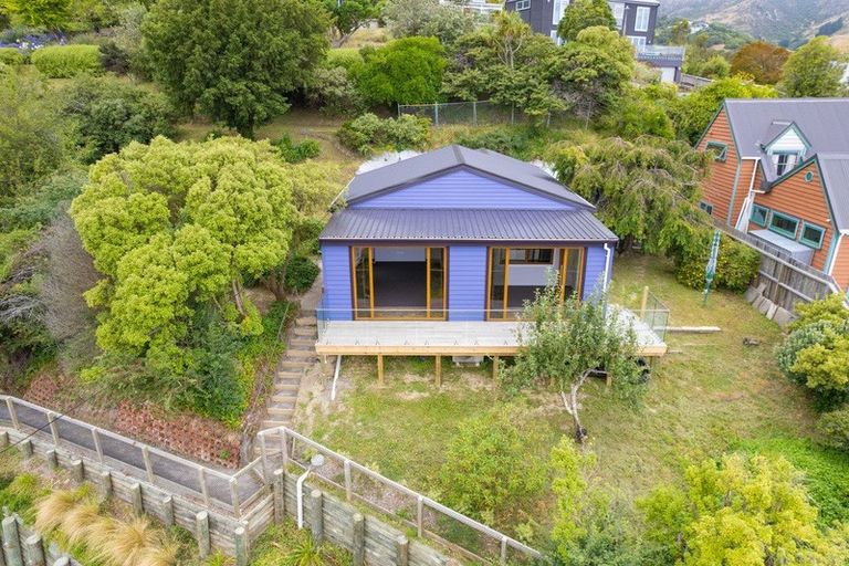 Photo of property in 14 Selwyn Road, Lyttelton, 8082