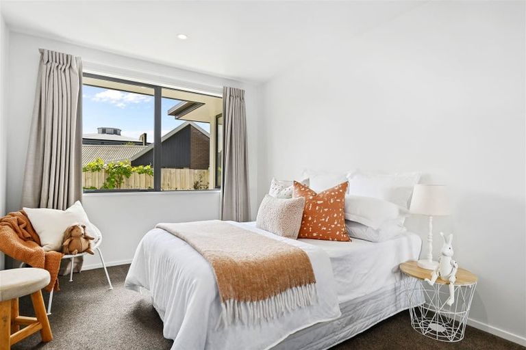 Photo of property in 56 Mcfaddens Road, St Albans, Christchurch, 8052