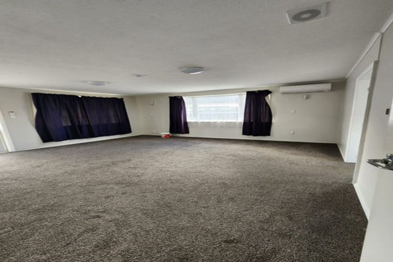 Photo of property in 17 Hector Grove, Trentham, Upper Hutt, 5018