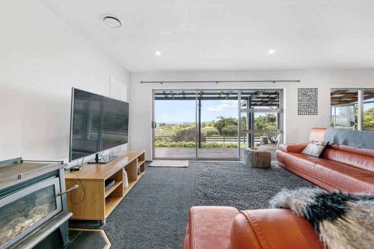 Photo of property in 415 Kirihau Road, Koru, New Plymouth, 4374