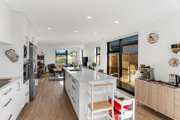 Photo of property in 11 Hinaki Street, Poike, Tauranga, 3112