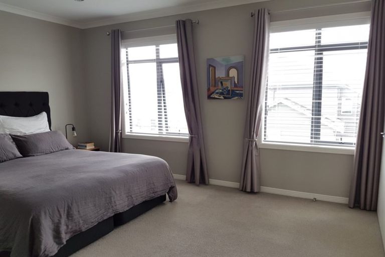 Photo of property in 14 Trecarne Street, Karaka, Papakura, 2113