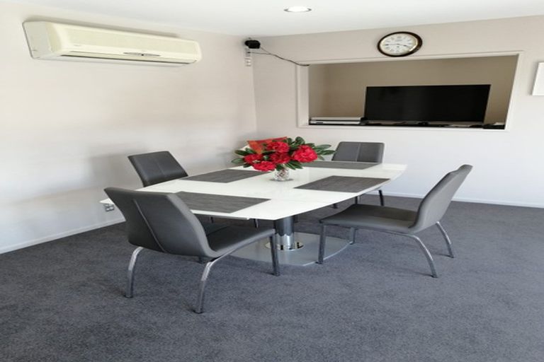 Photo of property in 10 Rubicon Place, Hei Hei, Christchurch, 8042