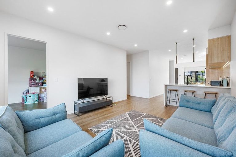 Photo of property in 6 Coast Garden Drive, Hobsonville, Auckland, 0616