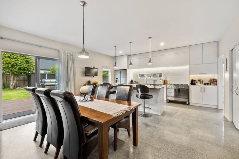 Photo of property in 11 Plynlimon Road, Fendalton, Christchurch, 8052