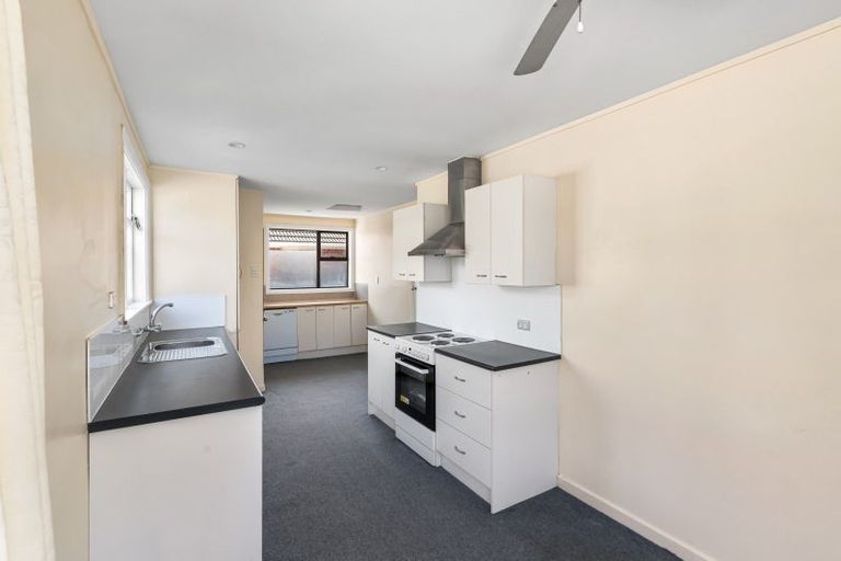 Photo of property in 4 Doreen Street, Aranui, Christchurch, 8061