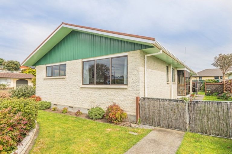 Photo of property in 21 Karamu Street, Tawhero, Whanganui, 4501