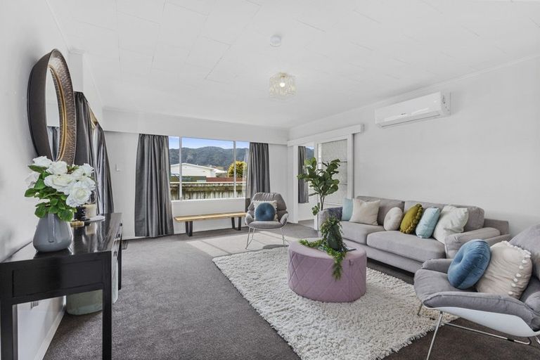 Photo of property in 242 Wellington Road, Wainuiomata, Lower Hutt, 5014