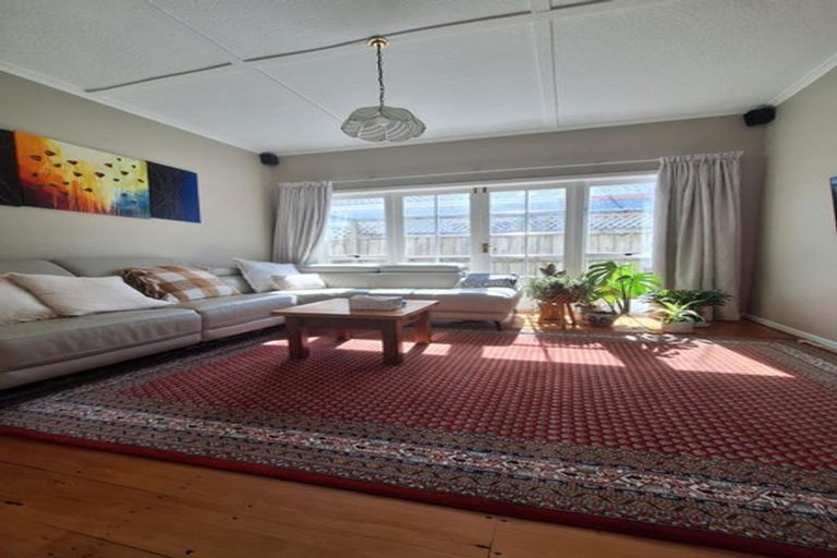 Photo of property in 8 Chamberlain Road, Karori, Wellington, 6012