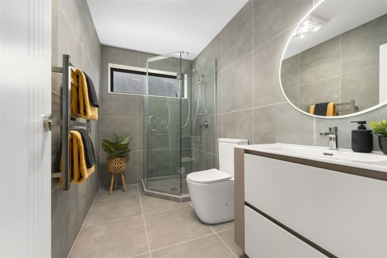 Photo of property in 39 Matakohe Road, Westgate, Auckland, 0814