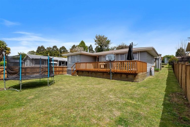 Photo of property in 76 Homedale Street, Pukehangi, Rotorua, 3015