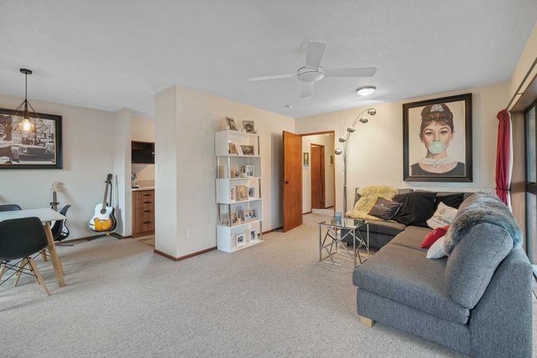 Photo of property in 1/13 Ridder Place, Halswell, Christchurch, 8025