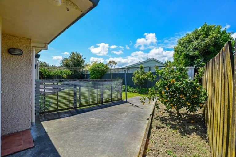Photo of property in 32 Caroline Crescent, Highbury, Palmerston North, 4412