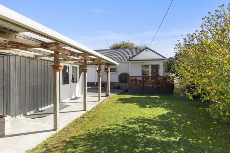 Photo of property in 1312 High Street, Taita, Lower Hutt, 5011