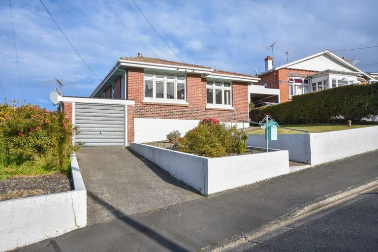 Photo of property in 115 Oakwood Avenue, Balaclava, Dunedin, 9011