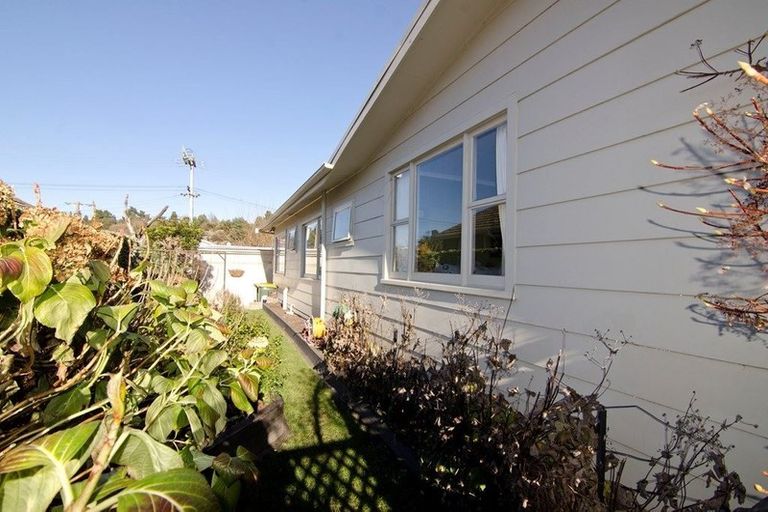 Photo of property in 111 Cheviot Street, Roxburgh, 9500