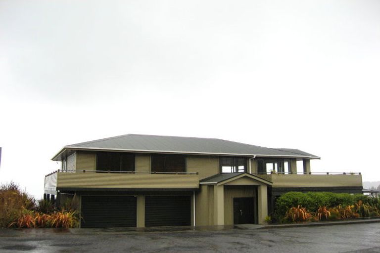 Photo of property in 81 Ahau Street, Moana, 7872