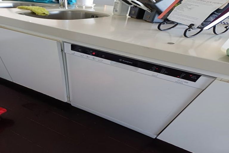 Photo of property in 55 Mitchell Street, Brooklyn, Wellington, 6021