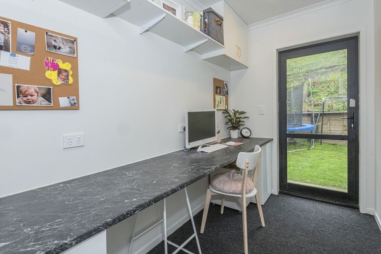 Photo of property in 25 Catherin Servant Close, Maunu, Whangarei, 0110