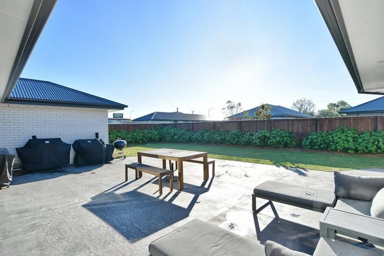 Photo of property in 3 Merino Crescent, Amberley, 7410