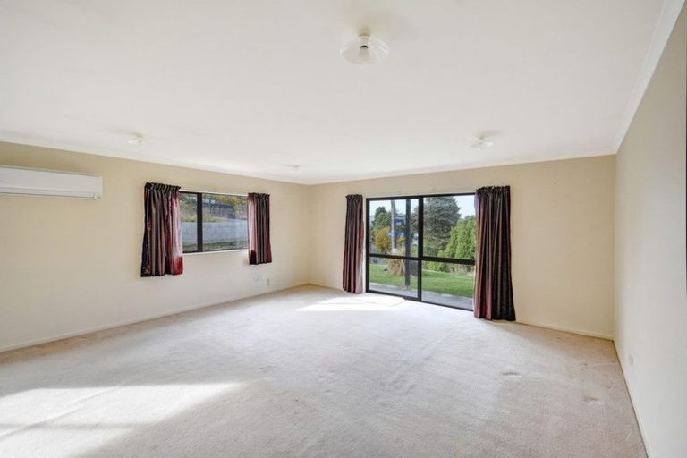 Photo of property in 15 Lindsay Road, Caversham, Dunedin, 9011