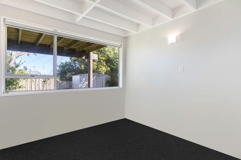 Photo of property in 4/7 Balmain Road, Birkenhead, Auckland, 0626