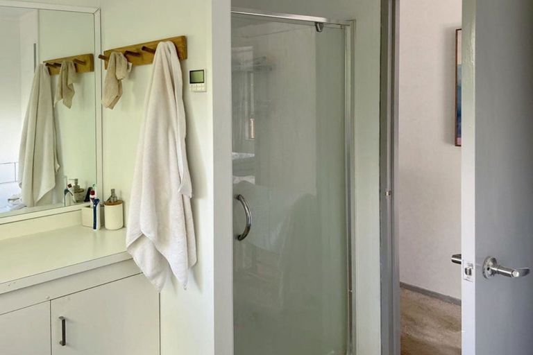 Photo of property in 25 Valley Road, Pukekohe, 2120