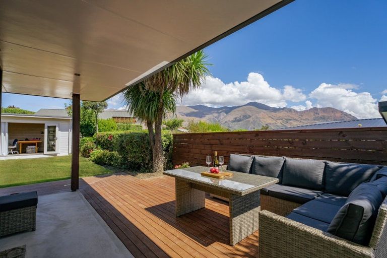 Photo of property in 191 Aubrey Road, Wanaka, 9305