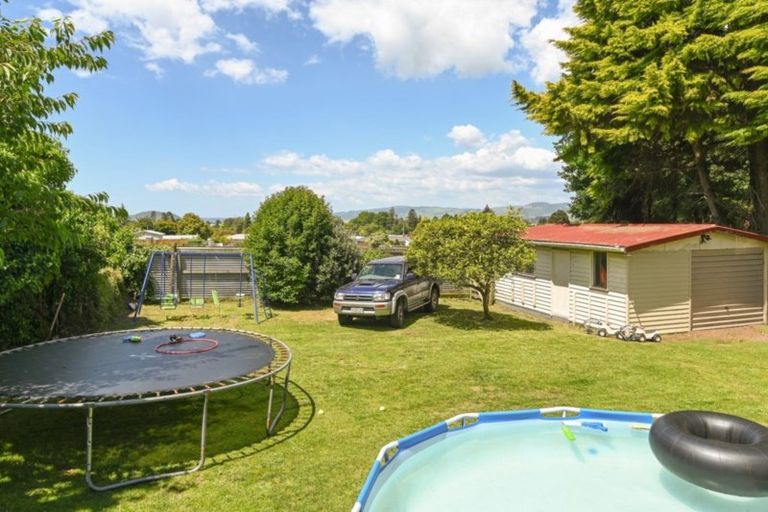 Photo of property in 27 Island View Road, Western Heights, Rotorua, 3015