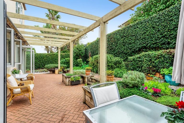 Photo of property in 1/29 Harley Road, Takapuna, Auckland, 0622