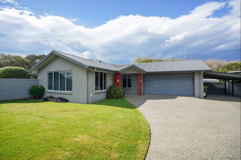 Photo of property in 50 Glenroy Park Drive, Waikiwi, Invercargill, 9810