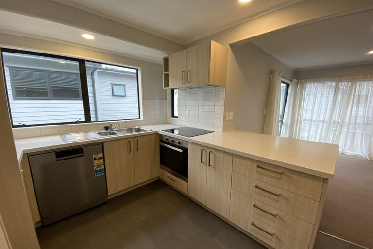 Photo of property in 5/60 Broderick Road, Johnsonville, Wellington, 6037