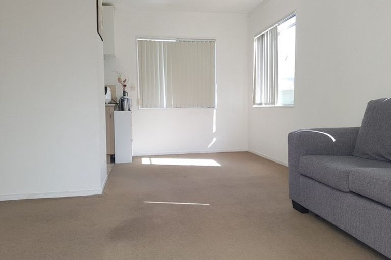 Photo of property in 165 Pine Valley Road, Dairy Flat, Silverdale, 0992