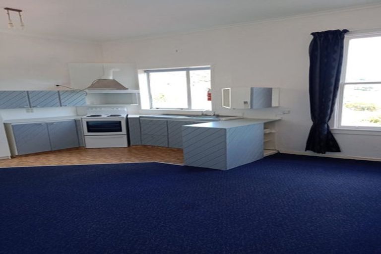 Photo of property in 5 Claremont Grove, Mount Victoria, Wellington, 6011