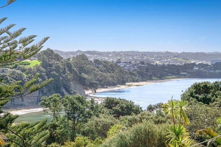 Photo of property in 47 Duncansby Road, Stanmore Bay, Whangaparaoa, 0932