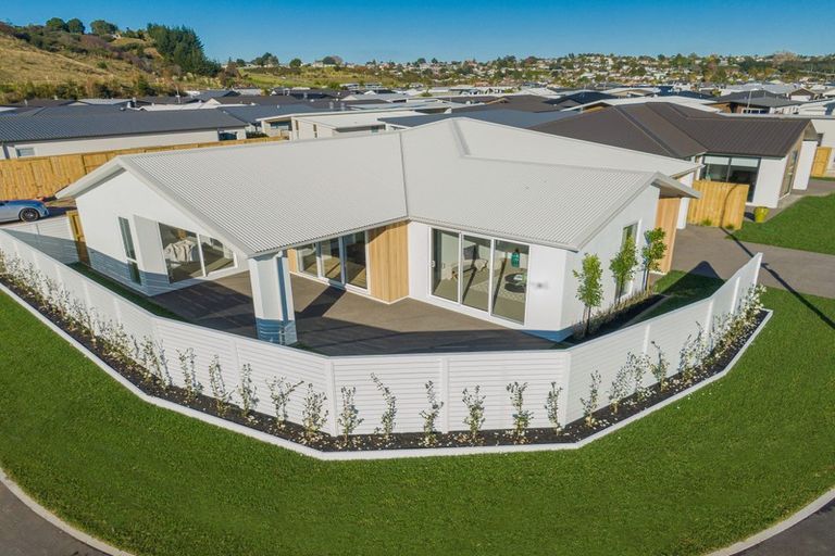 Photo of property in 41 Saint Pauls Drive, Brookfield, Tauranga, 3110
