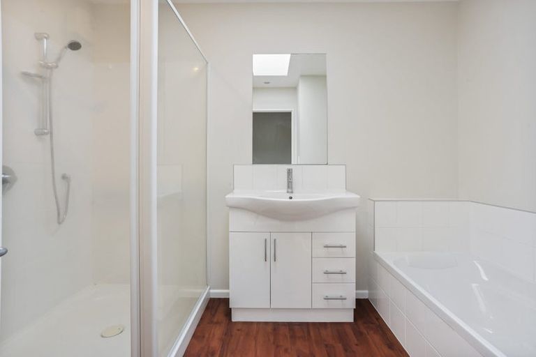 Photo of property in 4/14 London Street, Richmond, Christchurch, 8013