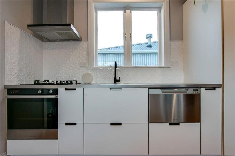 Photo of property in 8 Sale Street, Napier South, Napier, 4110